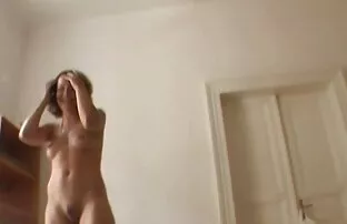 Brunette en lingerie bleue sexy se fait film decul francais défoncer profondément dans son lit