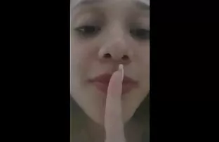 Cum dans son film streaming x français visage